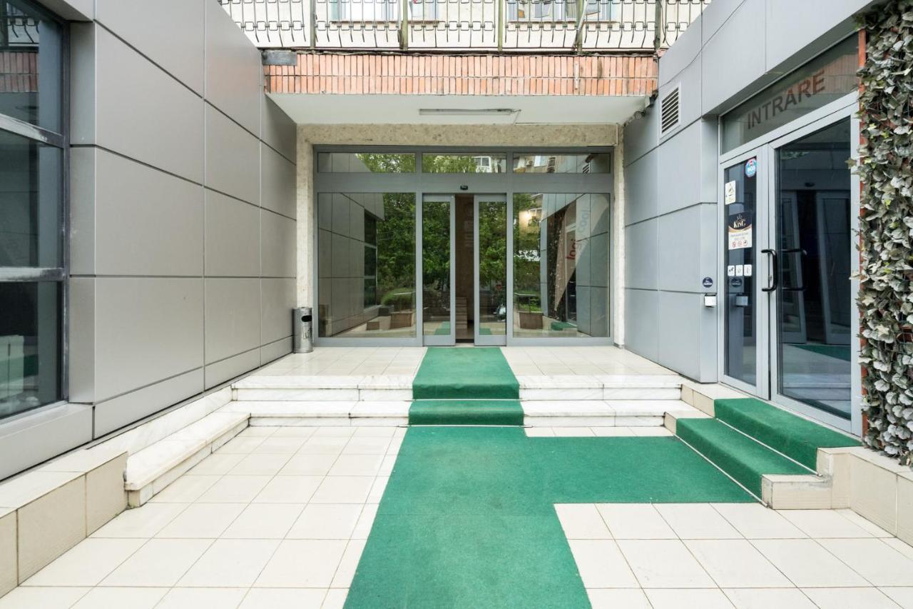 Felicity Apartment By The Park Бухарест Екстер'єр фото